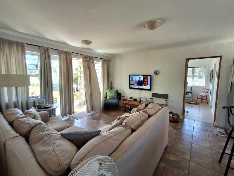 3 Bedroom Property for Sale in Britannia Bay Western Cape